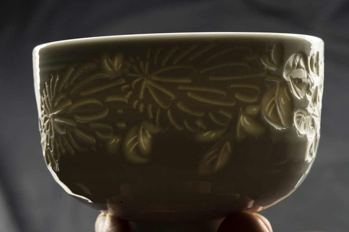 Fehér krizantém izushi-porcelan-japan-matcha-chawan-teascsesze