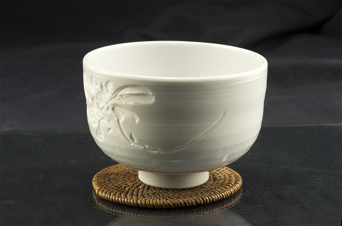 Fehér krizantém izushi-porcelan-japan-matcha-chawan-teascsesze