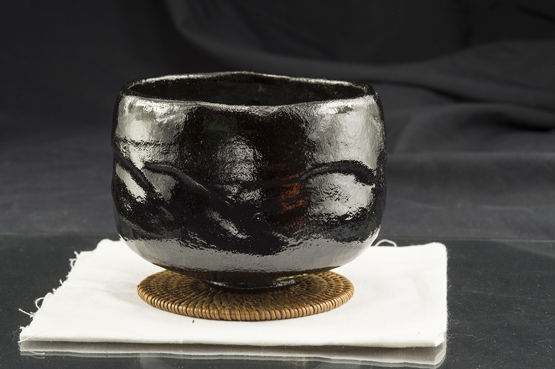 kuro raku chawan japan matcha teabowl waraku kawasaki