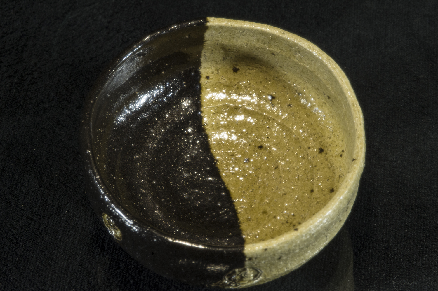 katami gawari kuro raku chawan japán matcha teáscsésze