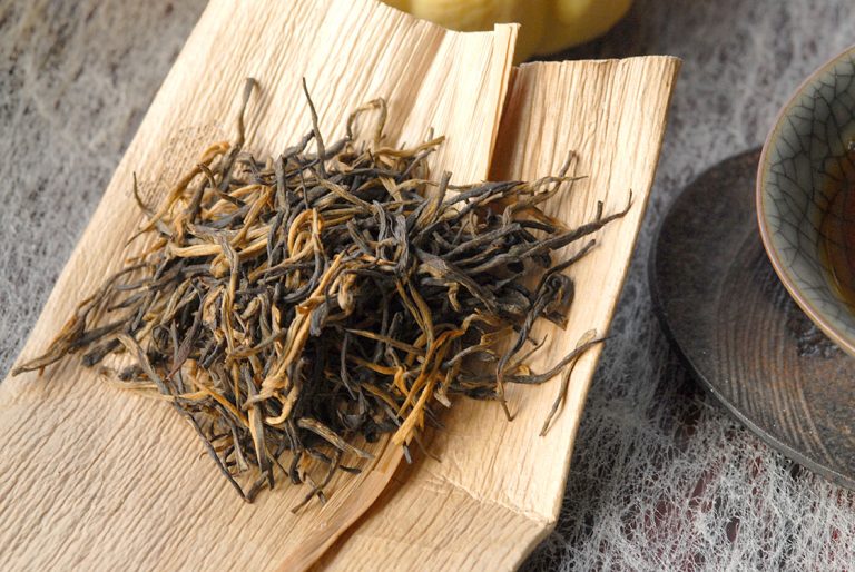 Dian-Hong-Gong-Fu-Yin-Zhen-yunnani-aranyvoros-tea