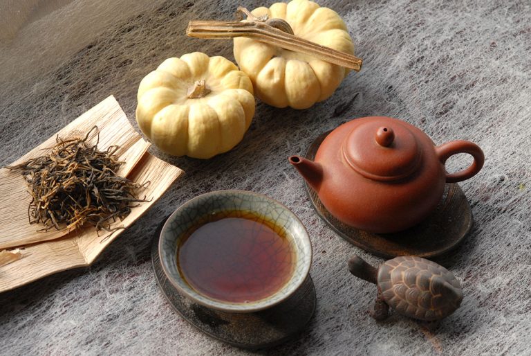 Dian-Hong-Gong-Fu-Yin-Zhen-yunnani-aranyvoros-tea