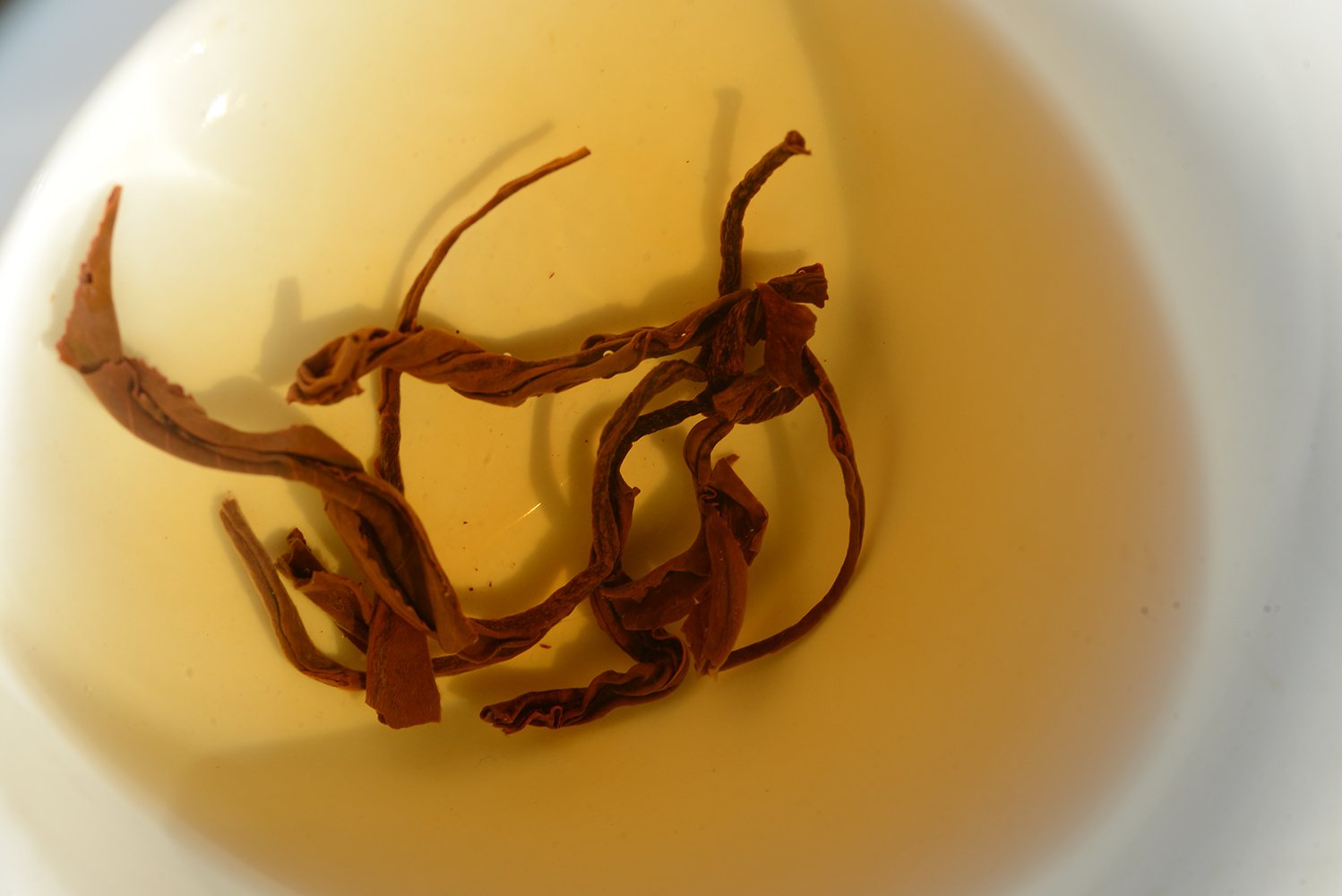 Dian Hong Yunnani aranyvörös tavaszi szedés