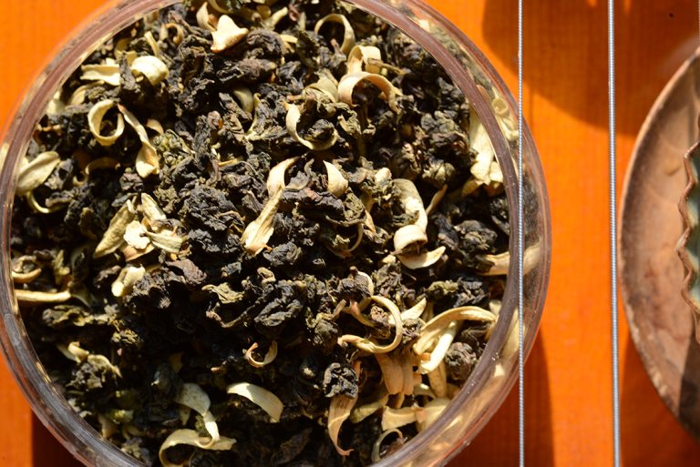 ju hua narancs és krizantém oolong