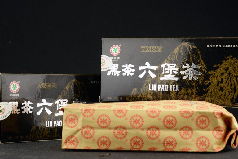 2011 Liu Bao prémium fekete dobozos tea