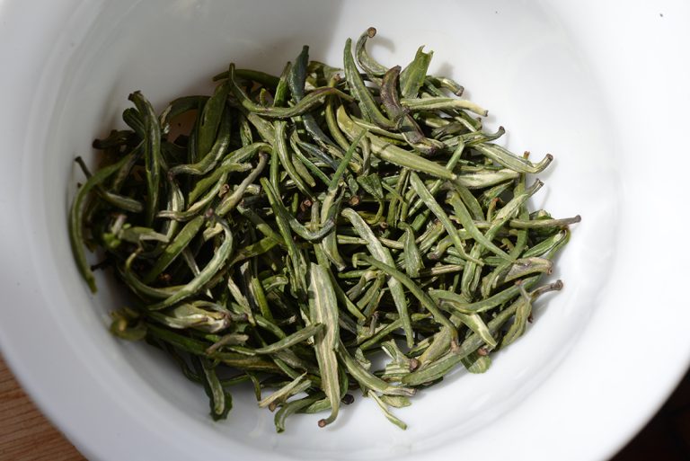 Yunnan Zhu Ye Qing 云南竹叶青 Yunnani zöld bambuszrügyek zöld tea