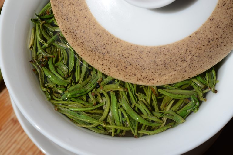 Yunnan Zhu Ye Qing 云南竹叶青 Yunnani zöld bambuszrügyek zöld tea