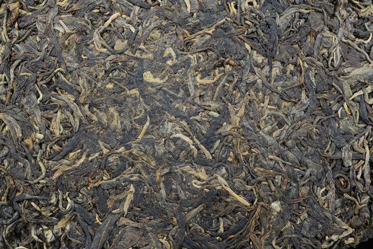 fuchaju wuliang hegyi sheng puerh tea