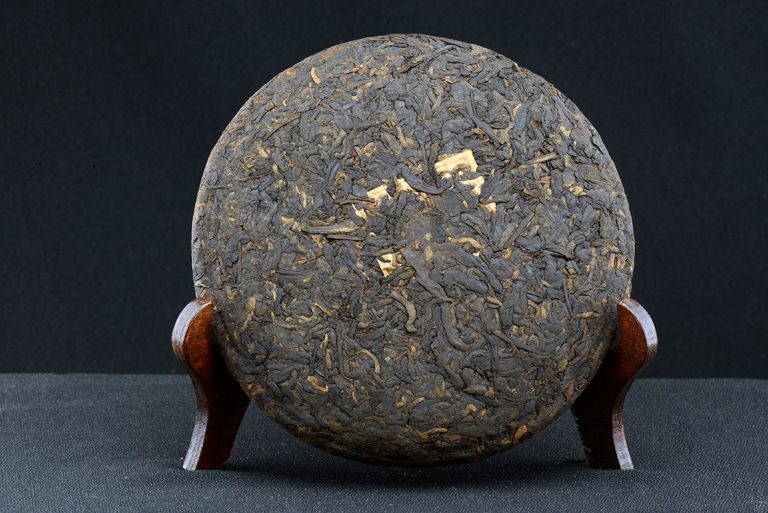 2006 Yongde rusztikus lepény shu puerh tea