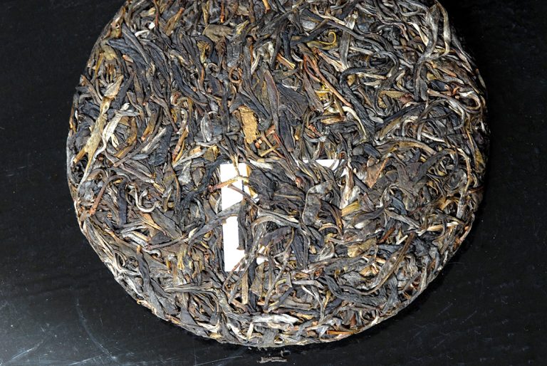 2009 Gua Feng Zhai Vad Yi Wu sheng puerh tea