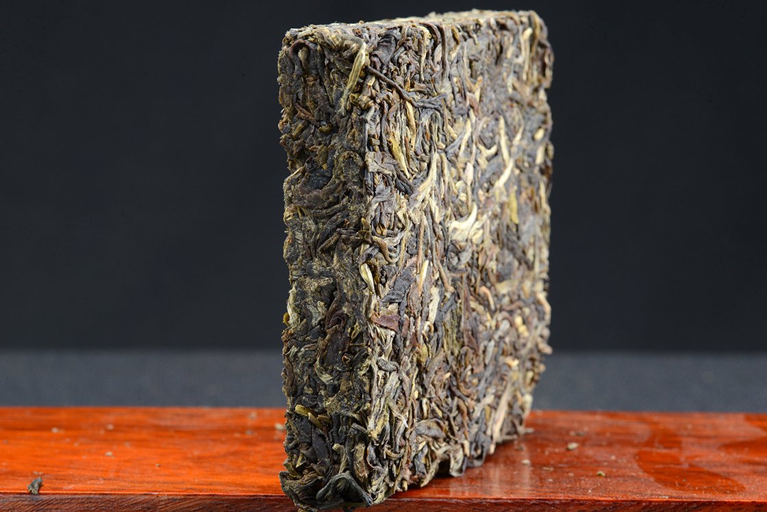 2010 Haiwan Fang Cha sheng puerh tea