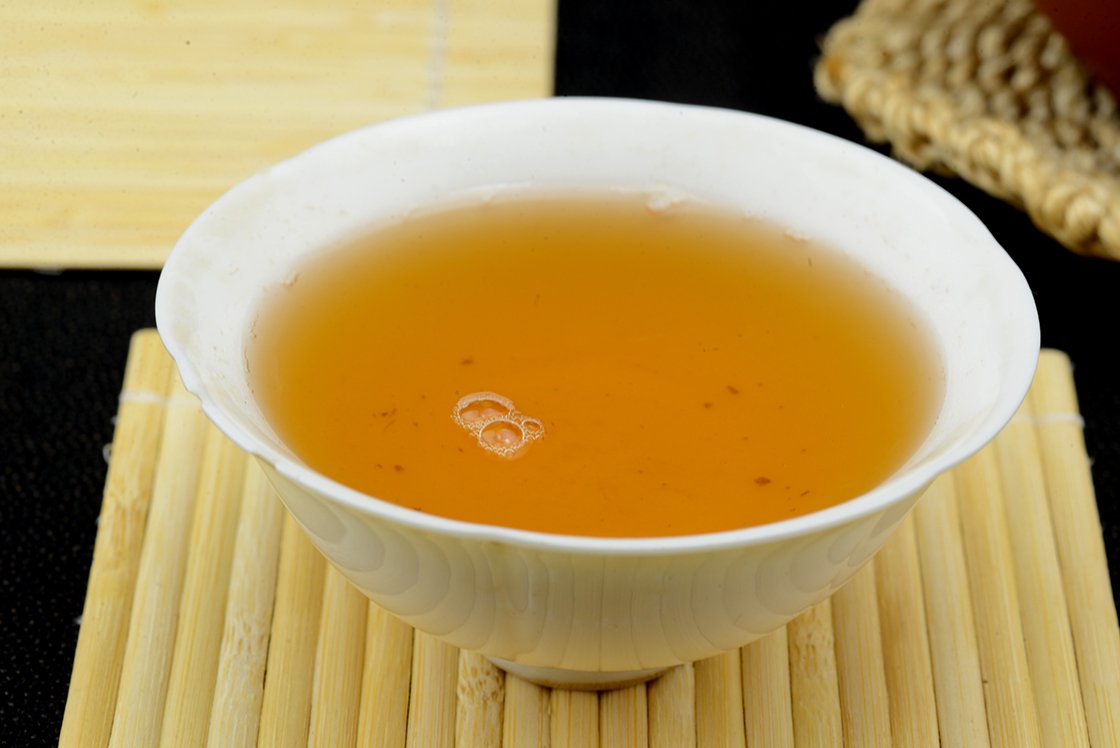 2014 Menghai Dayi Jáde harmat, elbűvölő illat sheng puerh tea