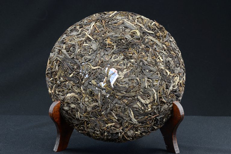 2015 Chen Yi Hao Yi Wu Cha Wang 1000 éves fákról szedett sheng puerh tea