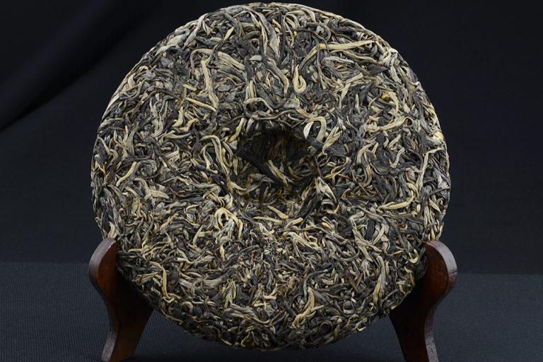 2015-Lao-Shu-Bai-Cha-sheng-puerh-tea