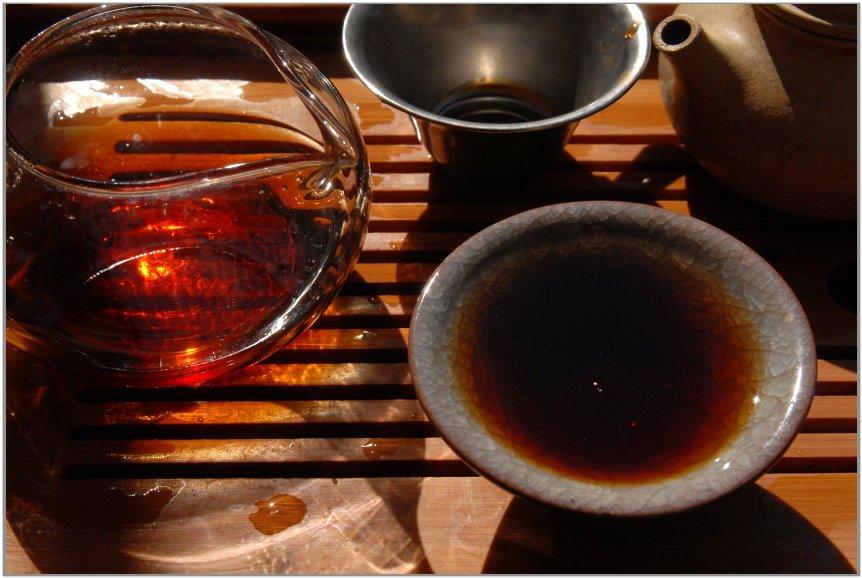 1997 Menghai 7542 érlelt sheng puerh tea