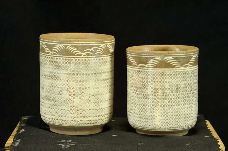 Lee Eun-gu Koreai Nemzeti Kincs teáscsésze pár