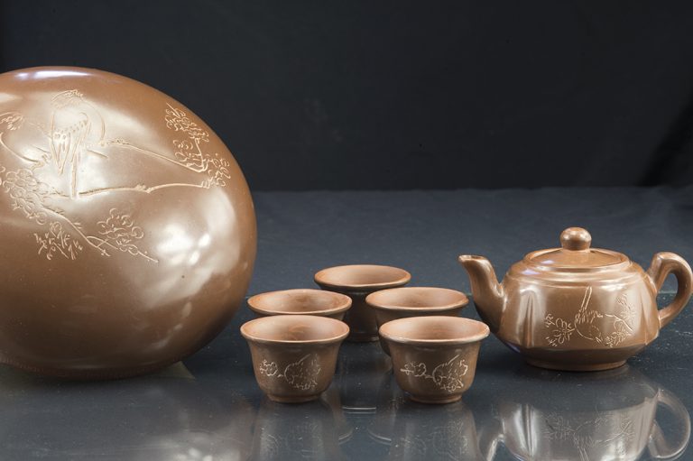 Qinzhou-Ni-Xing-Tao-kinai-teaskeszlet-