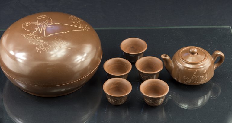 Qinzhou-Ni-Xing-Tao-kinai-teaskeszlet-