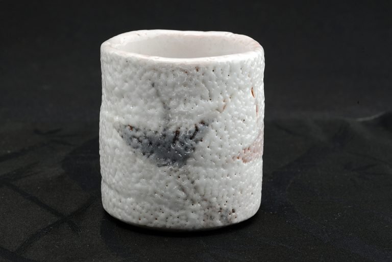 5. Kosaburo Kuwabara Shino yaki japán teáűscsésze pár