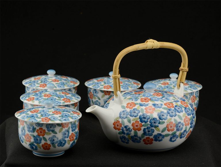 Cseresznyevirágzás japán teáskészlet