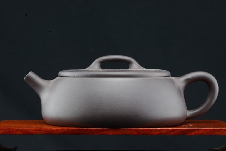 csatahajó yixing teáskanna 2