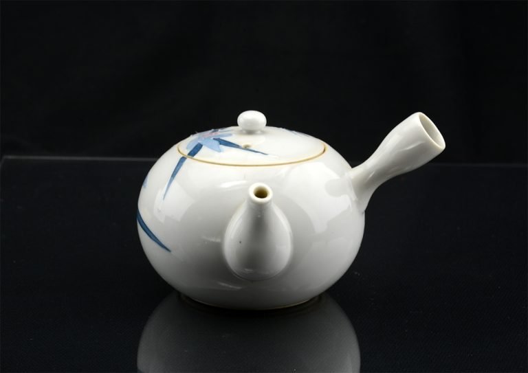 írisz japán porcelán teáskanna