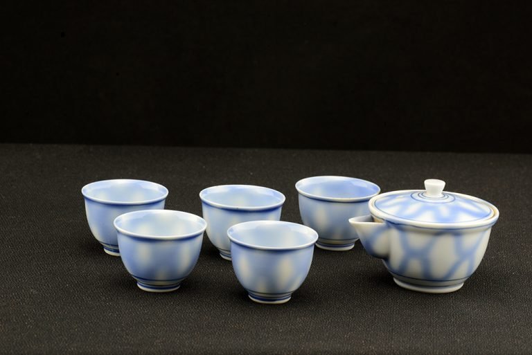 Kiotói festett porcelán teáskészlet