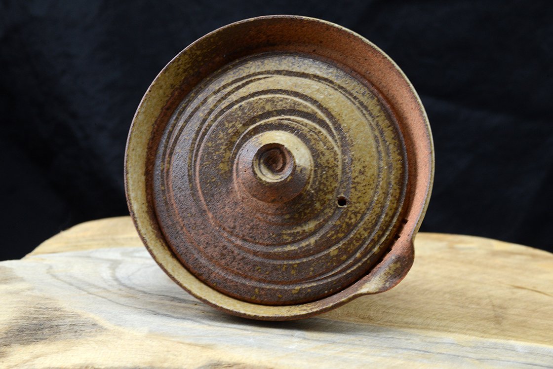 rakusai takahashi műhelyében készült japán shigaraki teáskészlet