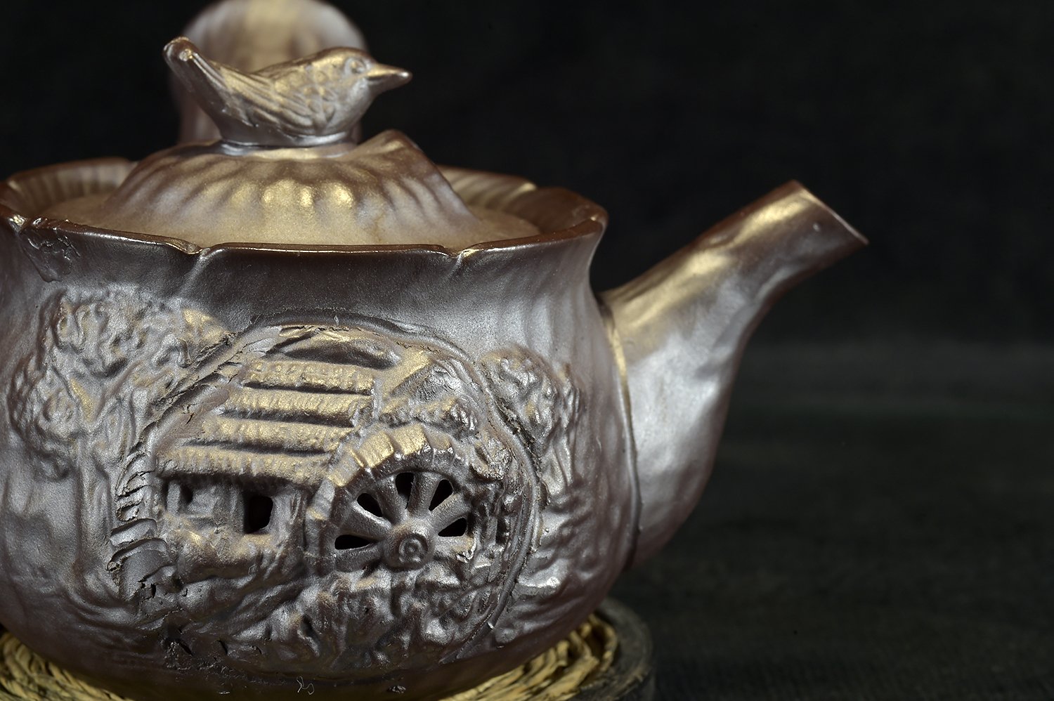 Banko yaki madaras teáskanna