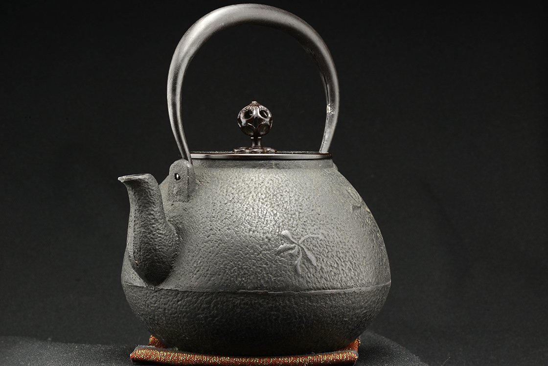 Chokan japán öntöttvas tetsubin teáskanna