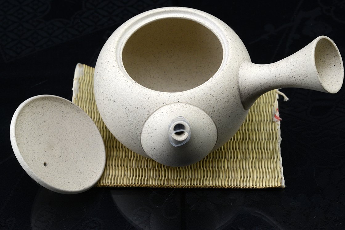 Fehér Tokoname teáskanna