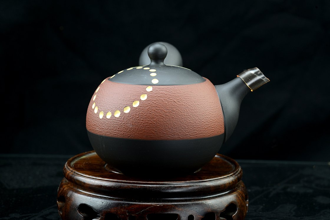 Gyöngyfüzér japán teáskanna