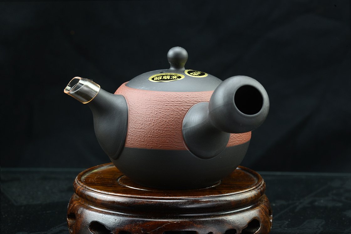 Gyöngyfüzér japán teáskanna