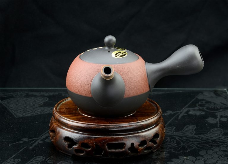 Gyöngyfüzér japán teáskanna