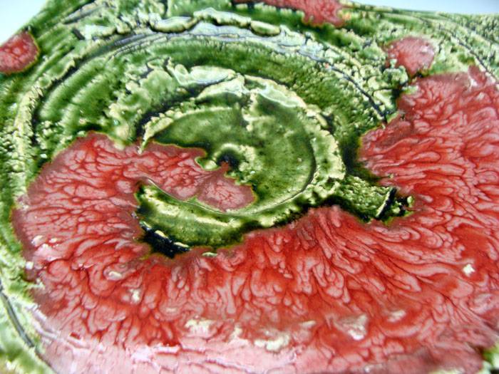 Lefelé gomolygó Oribe tálca