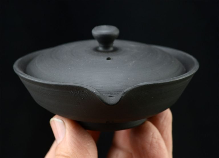 Wabi-iki shiboridashi teáskanna