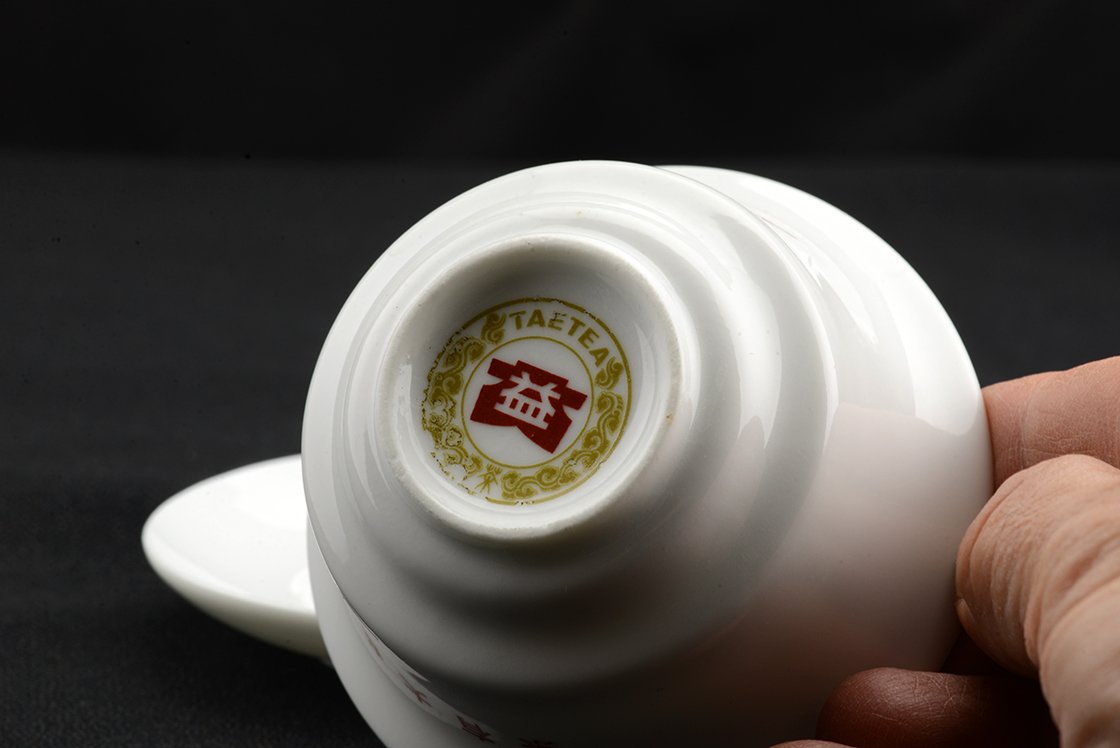 Menghai Dayi porcelán gaiwan csésze