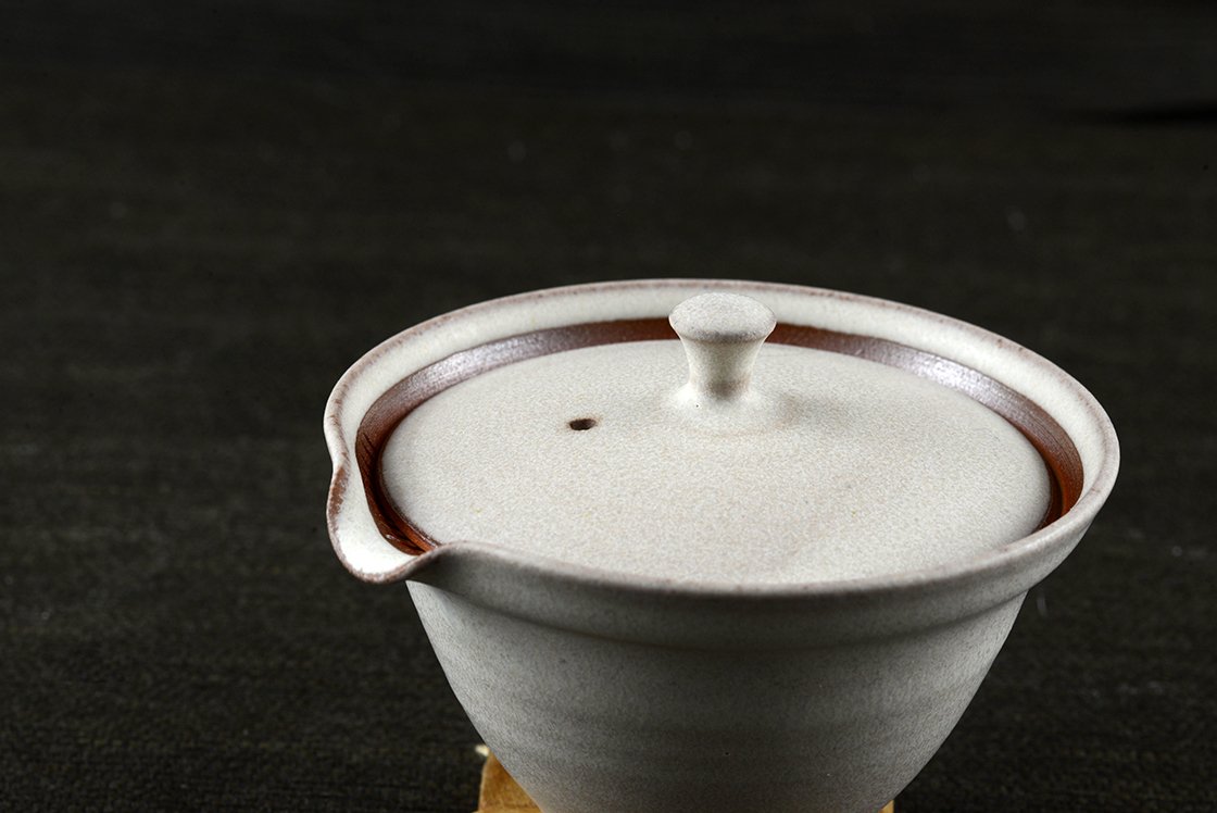 Fehér shigaraki hoihin