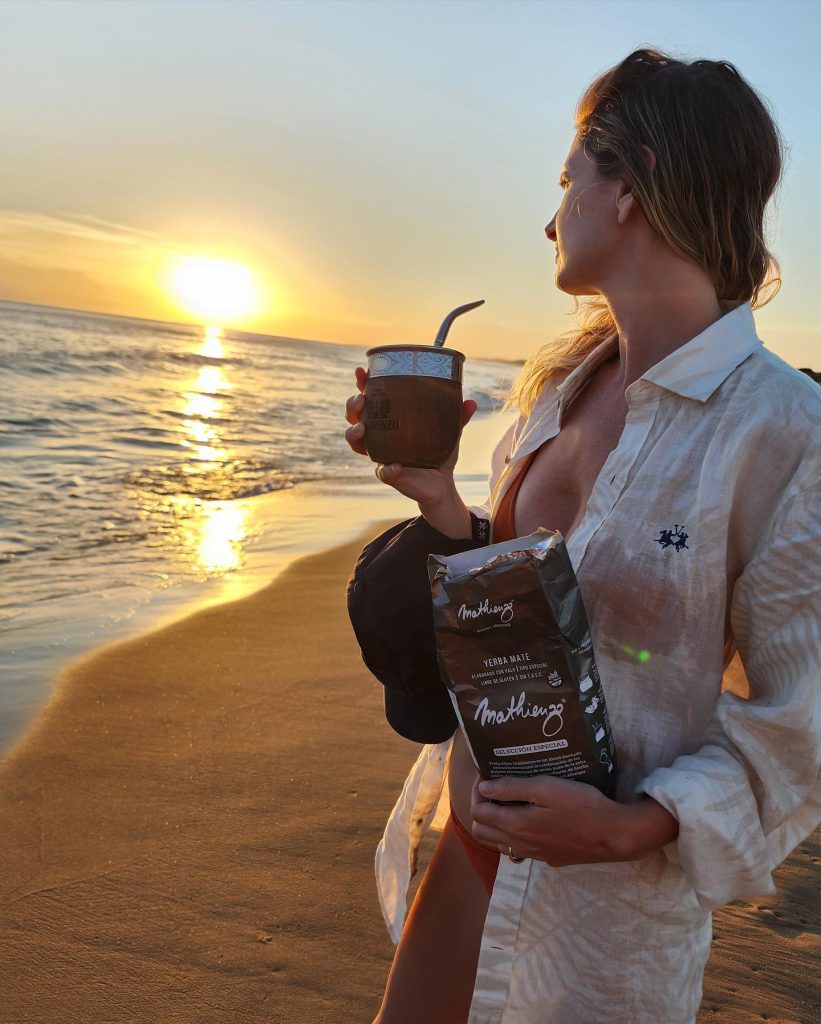 Mechi és Nico mathienzo yerba mate tea