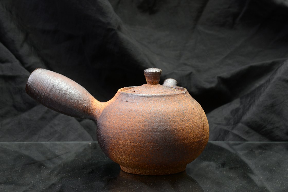 Petr Novak kyuusu teáskanna