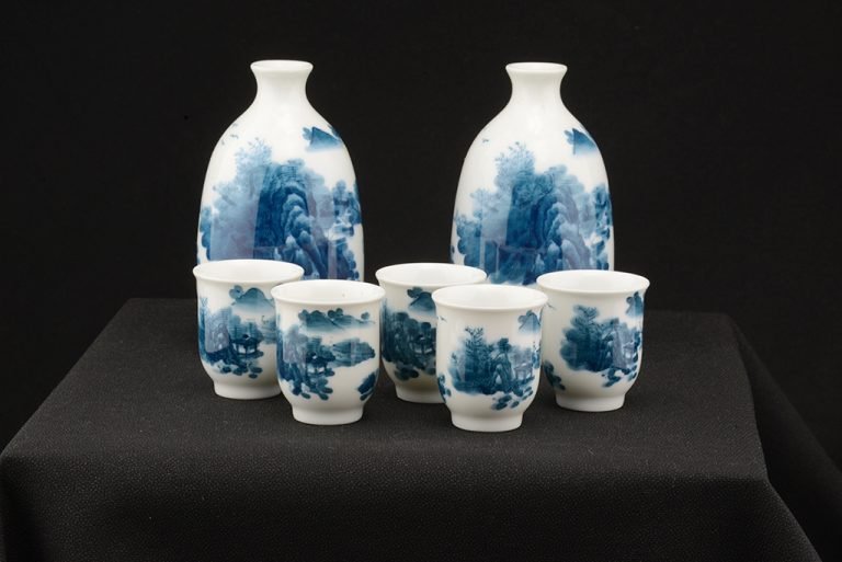 Porcelán szakés készlet