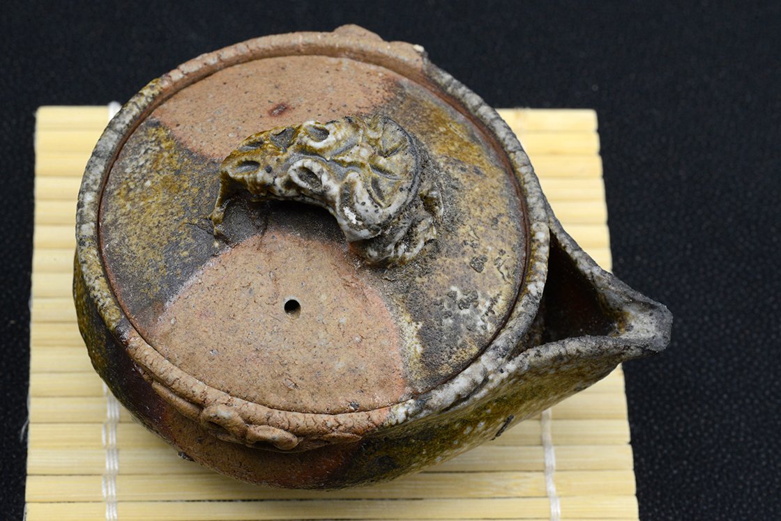 Sárkány bizen hoihin japán teáskanna