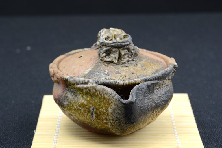 Sárkány bizen hoihin japán teáskanna