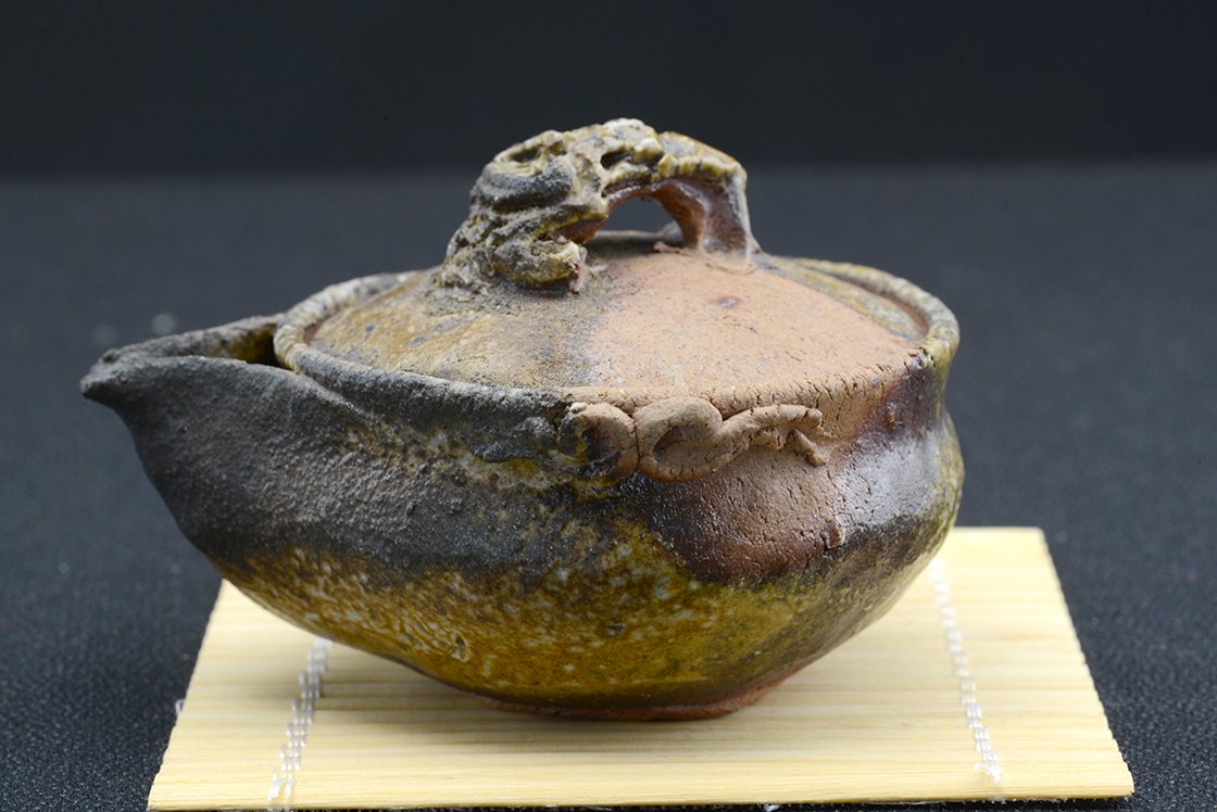 Sárkány bizen hoihin japán teáskanna