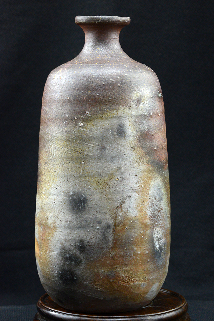 Bizen fatüzes japán virágváza