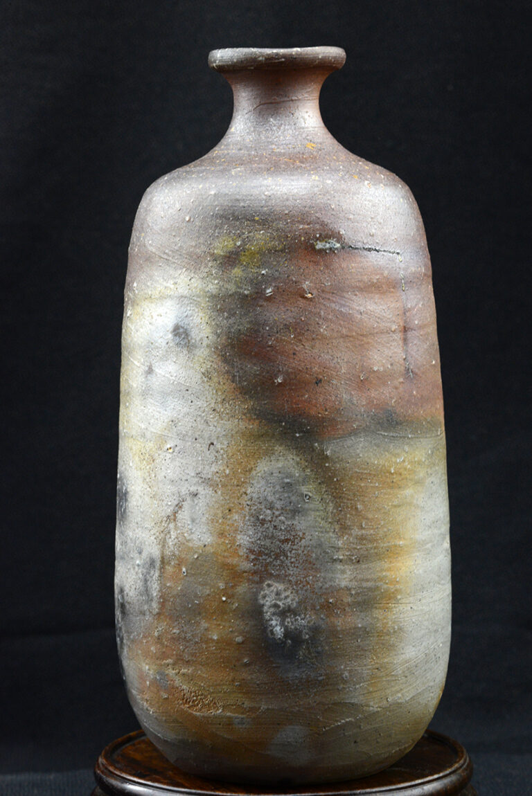 Bizen fatüzes japán virágváza