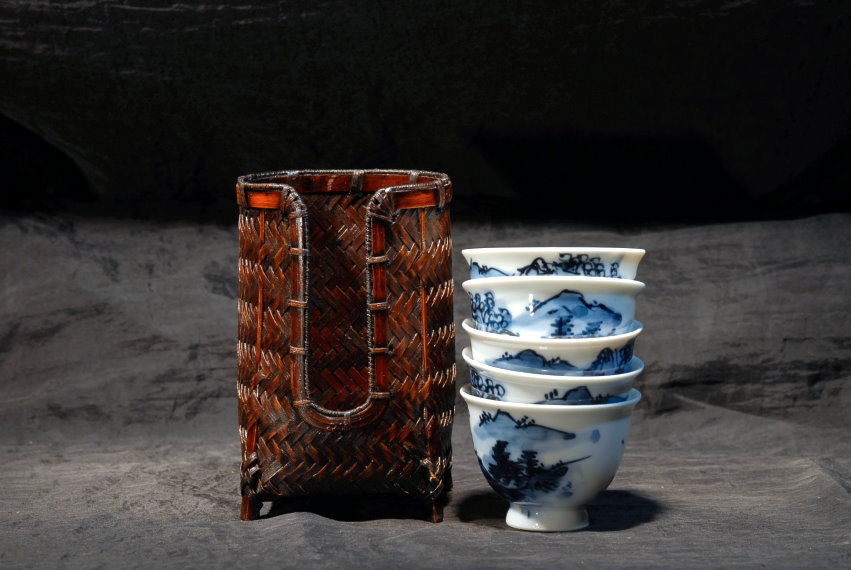 Porcelán teáscsésze készlet