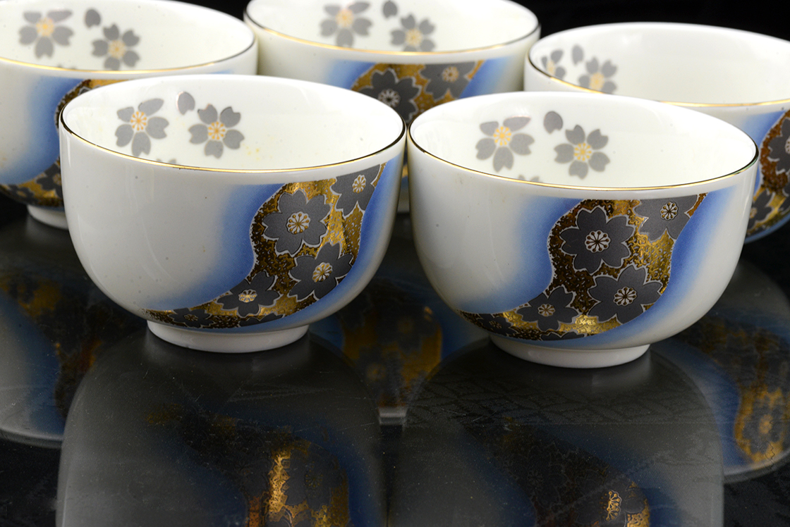 Hasami Sakura porcelán teáscsésze készlet