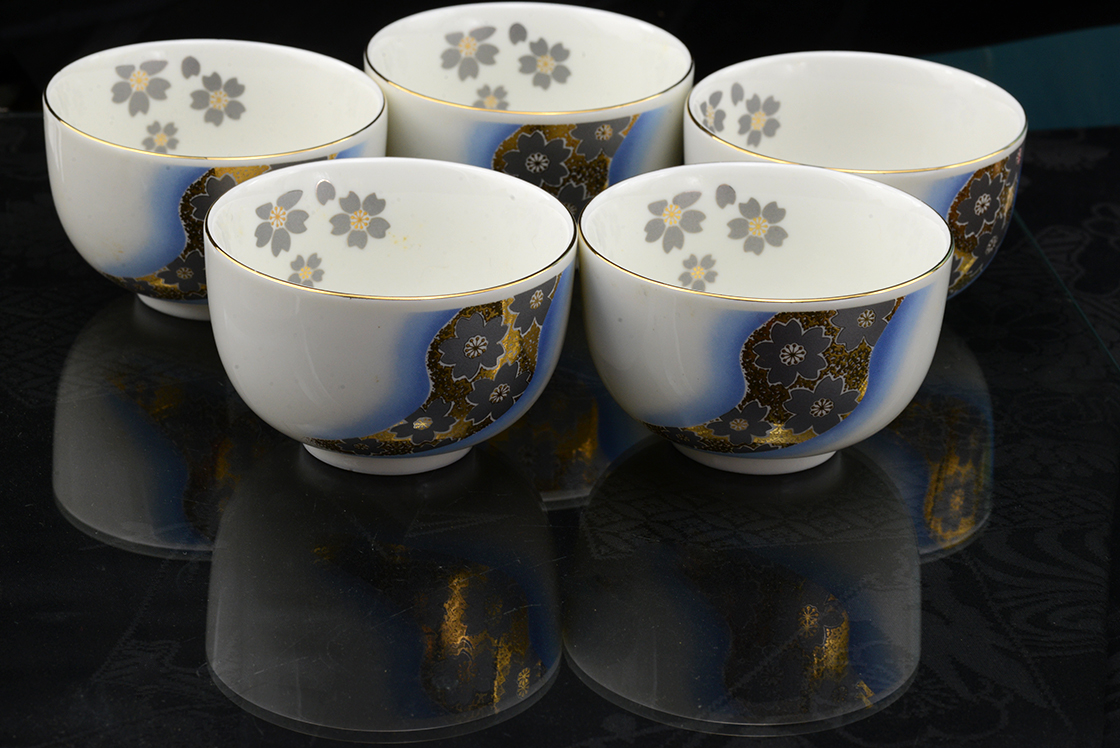 Hasami Sakura porcelán teáscsésze készlet