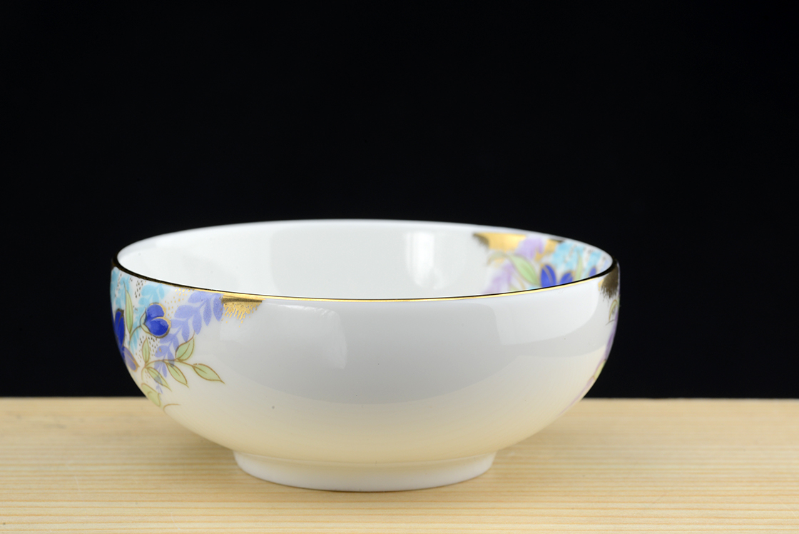 Arita kézzel festett teáscsésze készlet